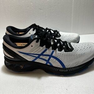 Asics Gel-Kayano 27 running shoes in white and illusion blue Men’s Size 12